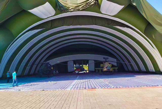 充氣膜結構建筑選擇氣膜材料時要注意什么？